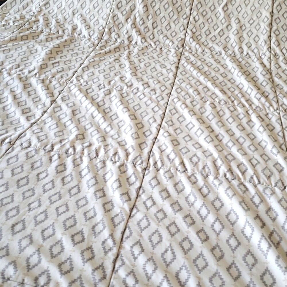 Reversible Gray Twin Comforter